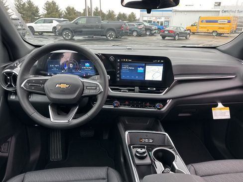 New 2026 Chevrolet Equinox LT w/ Convenience Package II image 21