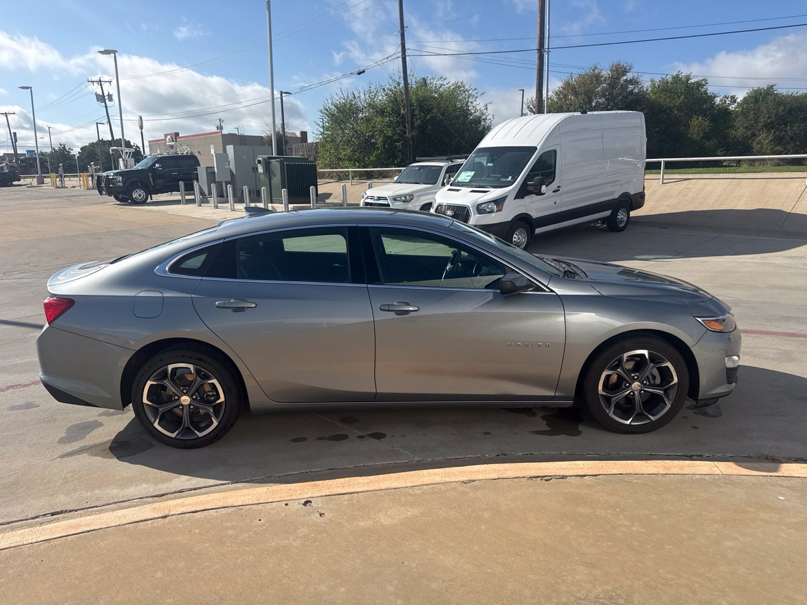 Used 2024 Chevrolet Malibu LT FWD image 4