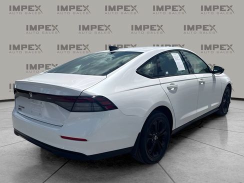 Used 2025 Honda Accord SE image 3