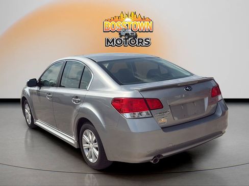 Used 2011 Subaru Legacy 2.5i Premium AWD/4WD image 5