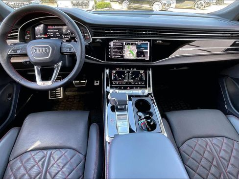 Used 2025 Audi SQ8 Prestige w/ Prestige Package image 15