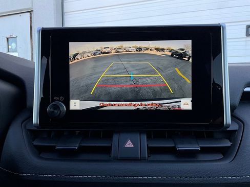 Used 2025 Toyota RAV4 XLE image 32