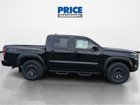 New 2026 Nissan Frontier PRO-4X w/ Pro-4x Convenience Package image 4