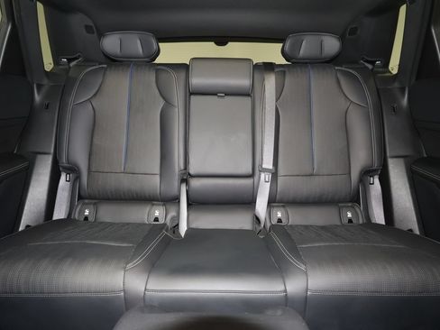 Certified 2024 Cadillac Lyriq Luxury AWD/4WD image 30