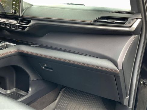 Used 2021 Toyota Sienna XSE w/ XSE Plus Package image 17