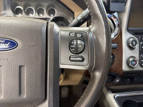 Used 2016 Ford F250 Lariat w/ Lariat Interior Package AWD/4WD image 19