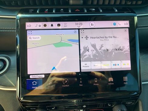 Used 2022 Jeep Grand Cherokee L Limited image 23