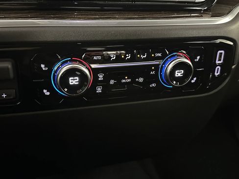 Used 2025 GMC Sierra 2500 SLE AWD/4WD image 21