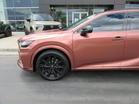 Used 2023 Lexus RX 500h F Sport w/ Accessory Package (Z1) AWD/4WD image 2