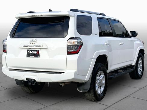 Used 2022 Toyota 4Runner SR5 Premium w/ Moonroof Package AWD/4WD image 13