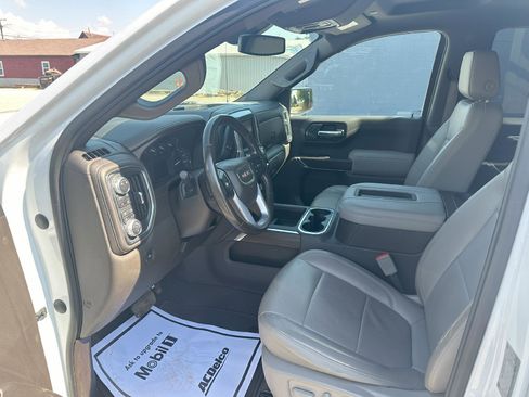 Used 2019 GMC Sierra 1500 SLT w/ SLT Premium Package image 17