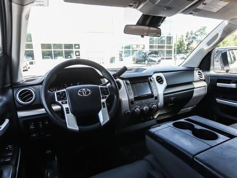 Used 2018 Toyota Tundra SR5 AWD/4WD image 26