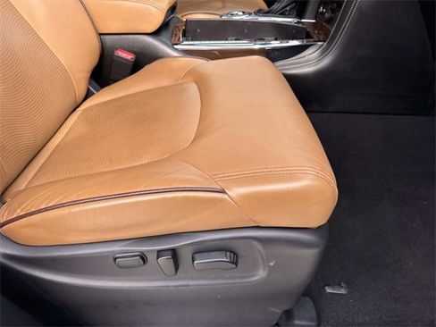 Used 2017 Nissan Armada Platinum image 11