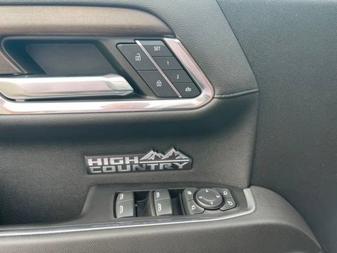 Used 2024 Chevrolet Silverado 1500 High Country AWD/4WD image 8