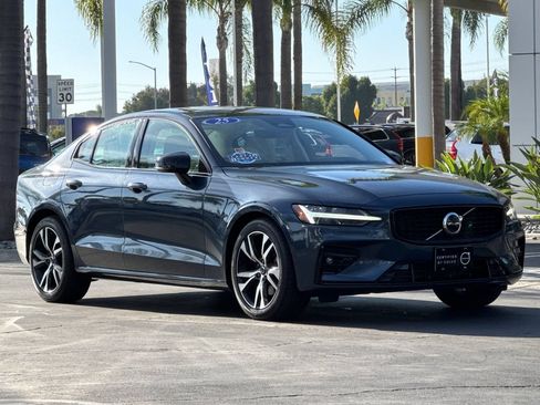 Certified 2025 Volvo S60 B5 Core FWD image 7