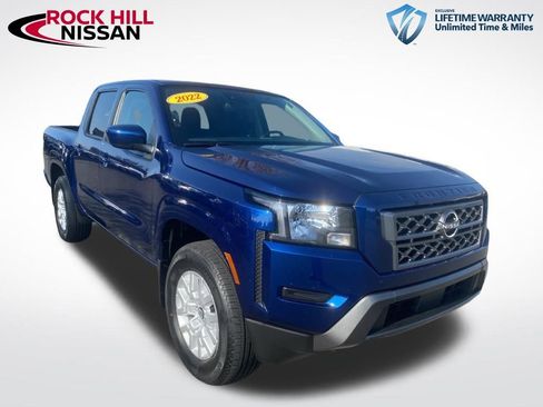 Used 2022 Nissan Frontier SV image 1