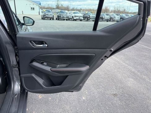 Used 2025 Nissan Altima 2.5 SR image 17