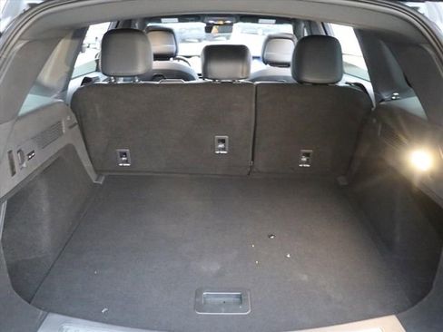 Used 2024 Lincoln Nautilus Reserve w/ Equipment Group 202A image 13