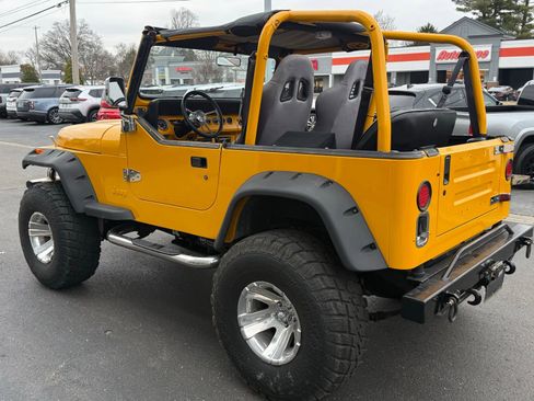 Used 1992 Jeep Wrangler S image 4