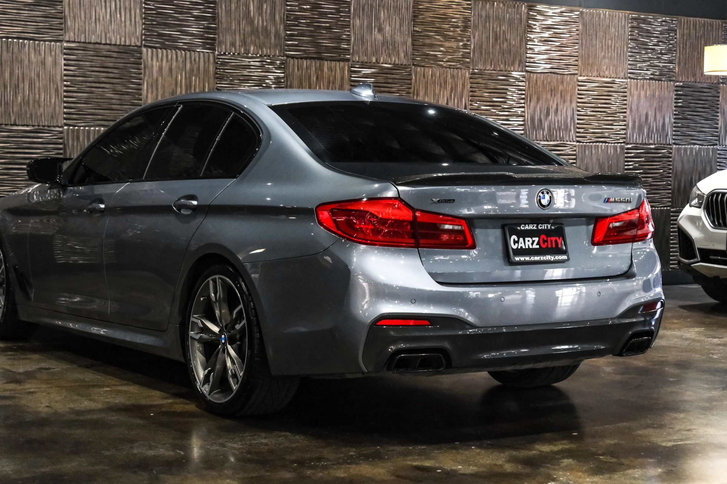 Used 2020 BMW M550i xDrive w/ Executive Package AWD/4WD image 15