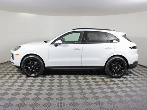 New 2026 Porsche Cayenne image 2