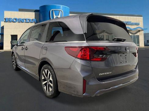New 2026 Honda Odyssey EX-L image 3