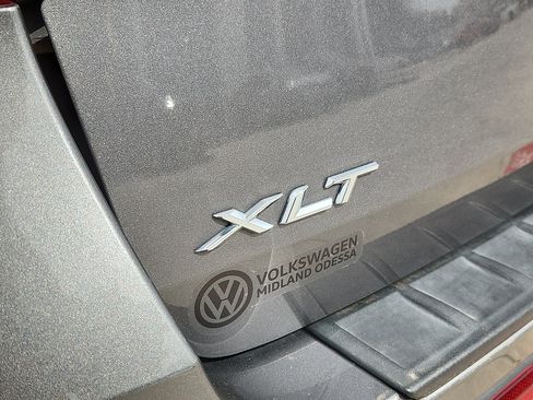 Used 2022 Ford Explorer XLT RWD image 10