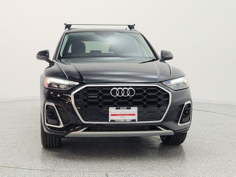 Used 2022 Audi Q5 2.0T Premium w/ Convenience Package AWD/4WD image 2