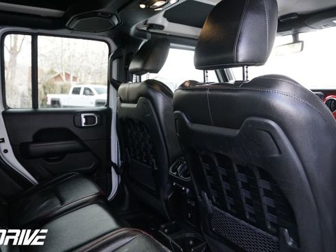 Used 2022 Jeep Gladiator Rubicon w/ Trailer Tow Package image 39