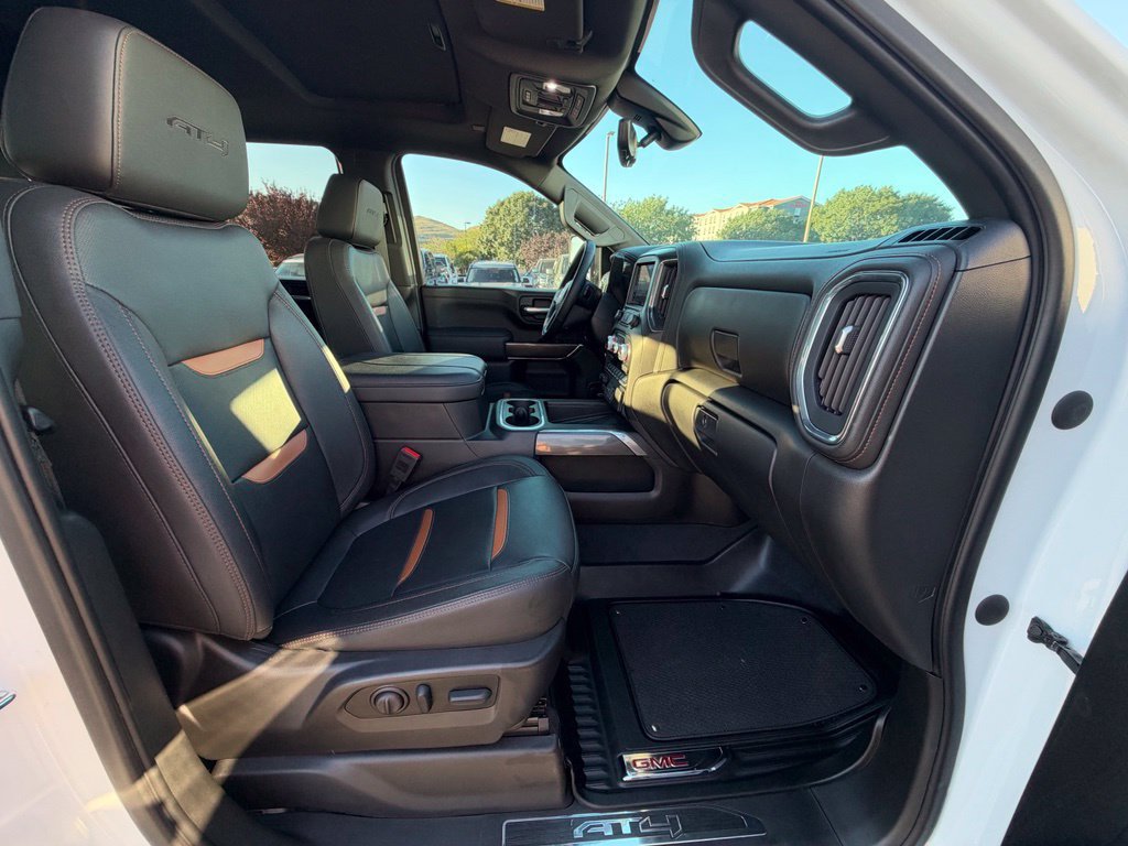 Used 2023 GMC Sierra 2500 AT4 w/ AT4 Premium Plus Package AWD/4WD image 19