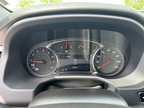 Used 2022 GMC Acadia SLE w/ Driver Convenience Package FWD image 11