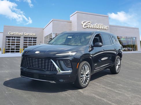 Used 2025 Buick Enclave Avenir w/ Trailering Package, 5000 lbs. AWD/4WD image 1