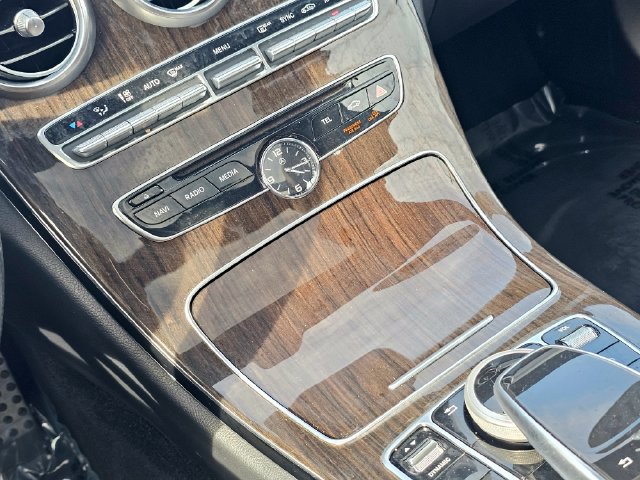 Used 2018 Mercedes-Benz C 300 4MATIC Sedan image 37