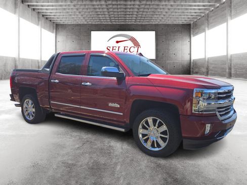Used 2017 Chevrolet Silverado 1500 High Country w/ High Desert Package image 3