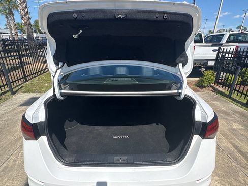 Used 2024 Nissan Sentra S FWD image 12