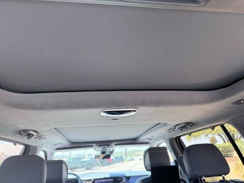 Used 2022 Jeep Grand Wagoneer Series III w/ Rear Seat Video Group 1 AWD/4WD image 15