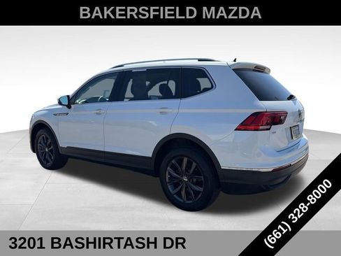 Used 2023 Volkswagen Tiguan SE FWD image 3
