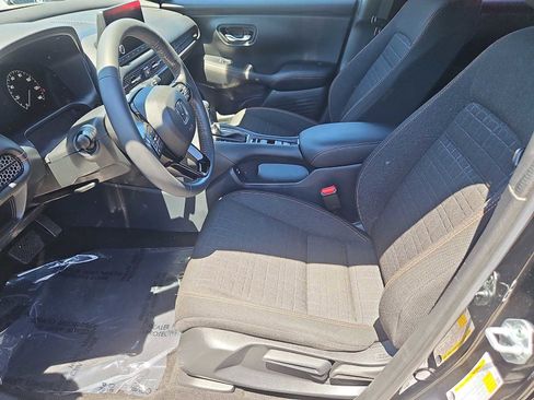 Certified 2025 Honda HR-V Sport image 27