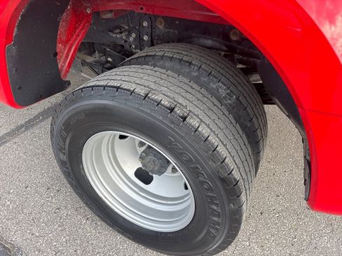 Used 2022 Ford F350 XLT image 12