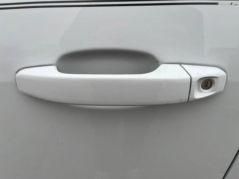 Used 2020 Chevrolet Colorado LT image 40