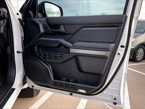 Used 2025 Toyota 4Runner SR5 image 26