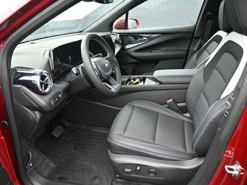 New 2026 Chevrolet Blazer EV LT AWD/4WD image 14