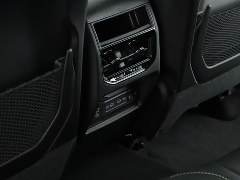 New 2026 Jeep Grand Cherokee Limited w/ Limited Altitude Package image 6