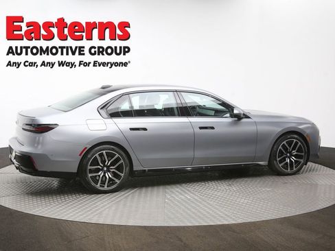 Used 2023 BMW 740i w/ Executive Package RWD image 47