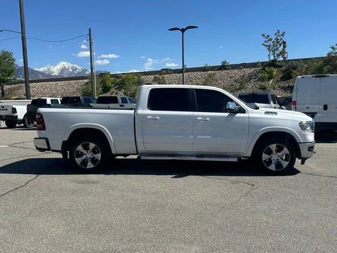 Used 2019 RAM 1500 Laramie AWD/4WD image 10