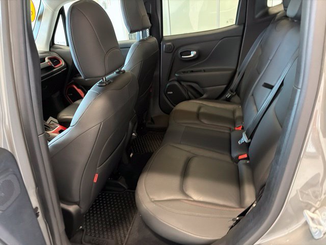 Used 2021 Jeep Renegade Trailhawk w/ Sun & Sound Group AWD/4WD image 16
