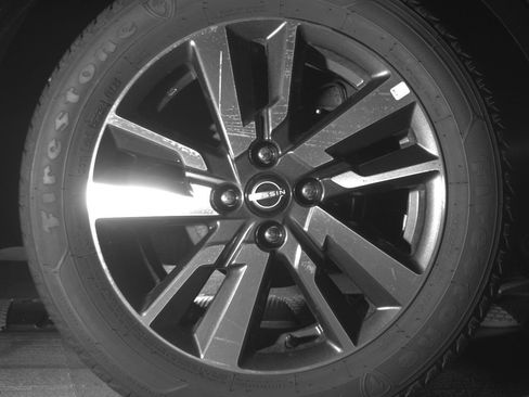 Used 2025 Nissan Versa SV FWD image 18