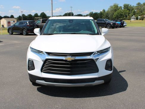Used 2020 Chevrolet Blazer LT w/ Sound & Technology Package FWD image 3