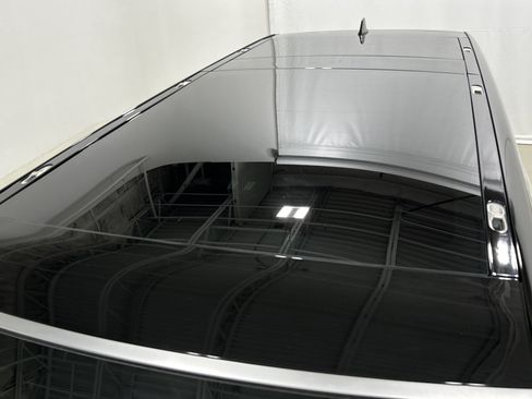 Used 2024 Rivian R1S Adventure AWD/4WD image 13