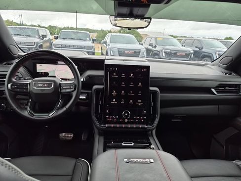 Certified 2025 GMC Yukon AT4 Ultimate AWD/4WD image 36
